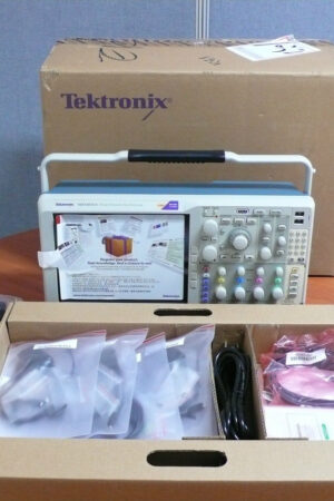 Tektronix MDO4054-6 Oscilloscope 6GHz Spectrum Analyzer